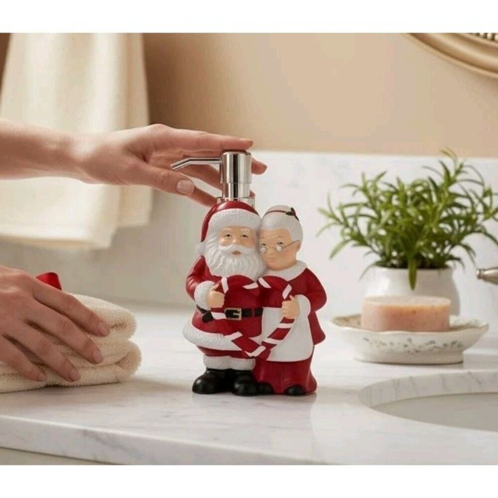 New Christmas Santa Claus W/ Mrs. Claus Holiday Soap Dispenser Decoration